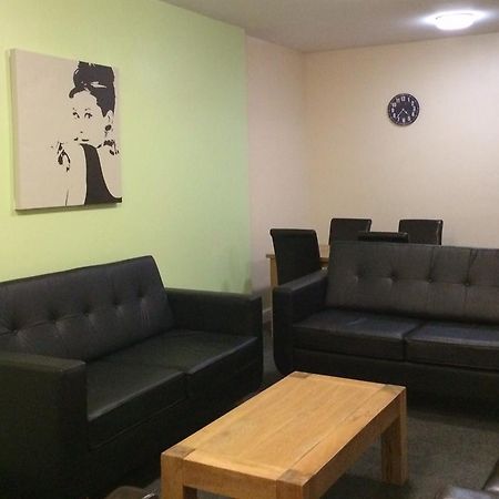 Oliver House Hostel Liverpool Buitenkant foto