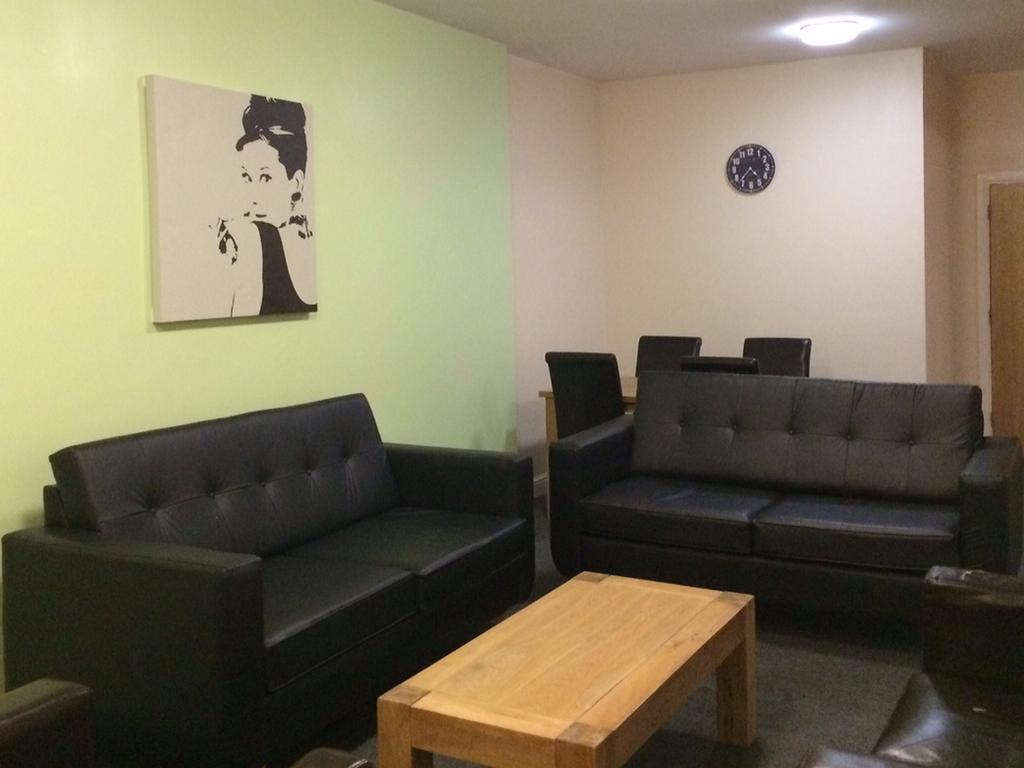 Oliver House Hostel Liverpool Buitenkant foto
